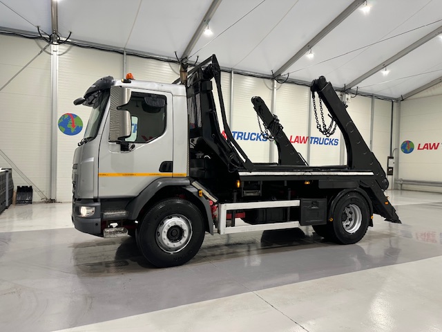 DAF LF 220 Day Cab Skip Loader