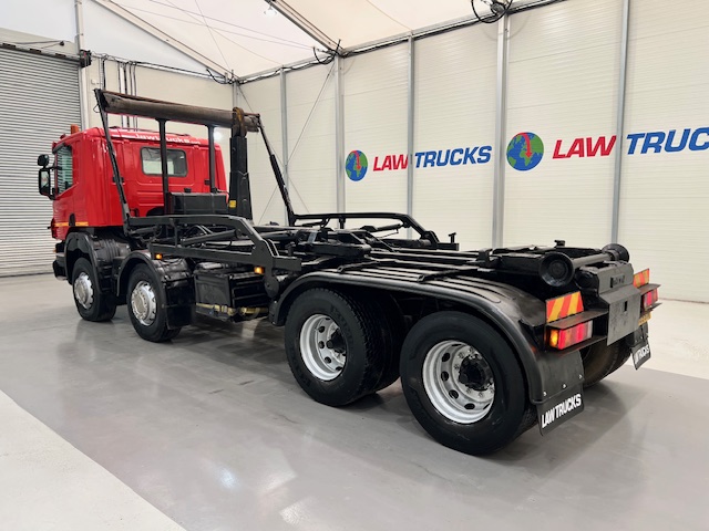 Scania P380 8×4 Day Cab Hookloader Manual