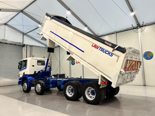 Scania P410 8×4 Rest Cab Tipper Manual