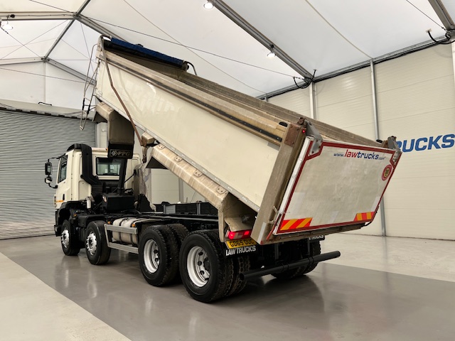 DAF CF 400 8×4 Day Cab Tipper