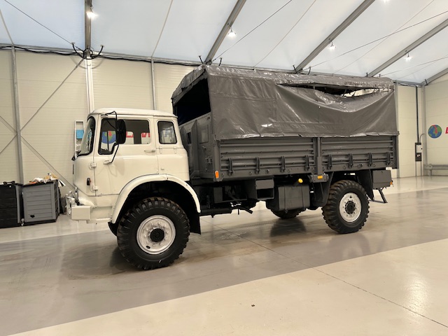 Bedford MJ 330 4×4 Cargo Truck