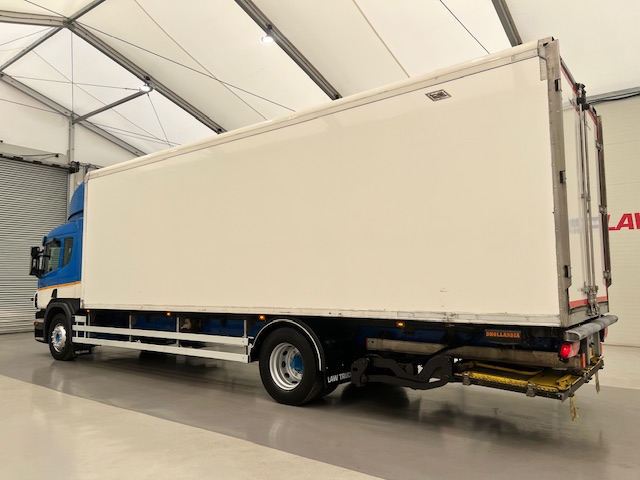 Scania P250 4×2 Sleeper Cab Fridge Box