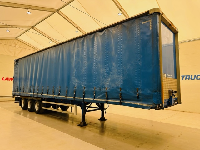 SDC Tri Axle Curtainsider Trailer