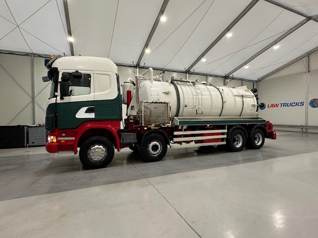 Scania R420 8×4 Highline Vacuum Tanker
