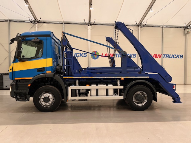 Mercedes Arocs 1824 Day Cab Skip Loader
