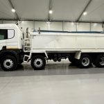 Scania P400 8×4 Sleeper Cab Tipper Manual - thumbnail