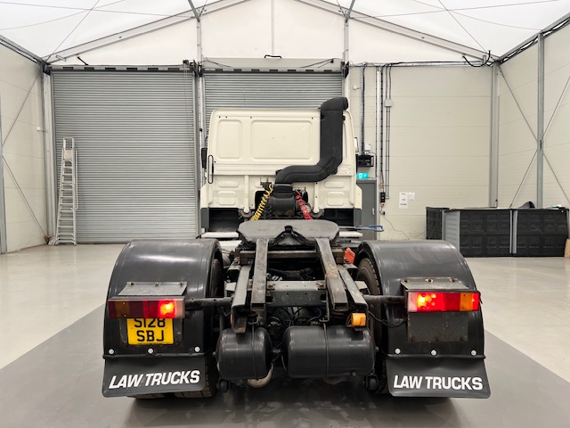 DAF CF85 380 4×2 Sleeper Cab Tractor Unit Manual