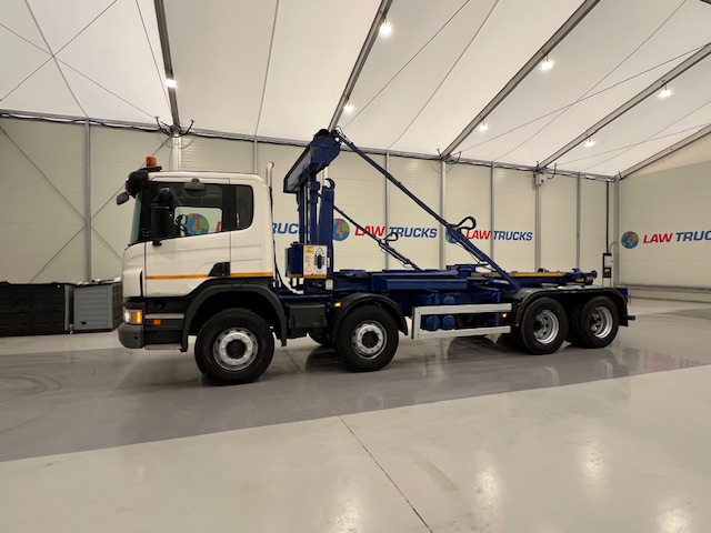 Scania P360 8×4 Day Cab Hookloader Manual