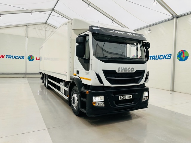 Iveco Stralis 310 Euro 6 6×2 Box Van