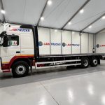 Volvo FM 330 6×2 Rear Lift Sleeper Cab Flatbed - thumbnail