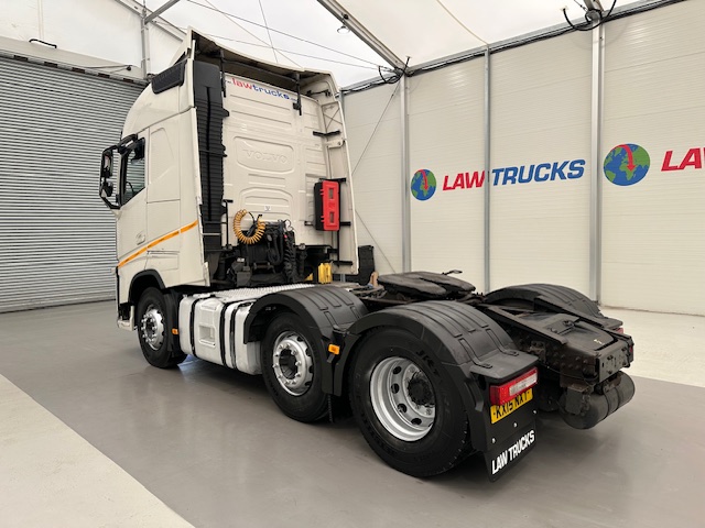 Volvo FH 460 6×2 Midlift Tractor Unit