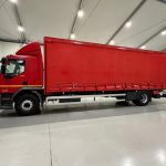DAF LF 250 Sleeper Cab Curtainsider - thumbnail