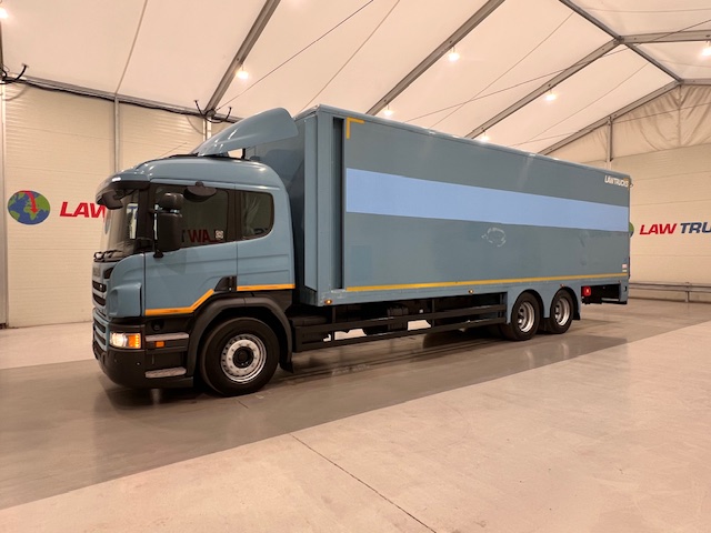 Scania P320 6×2 10 Tyre Rear Lift Insulated Box Van
