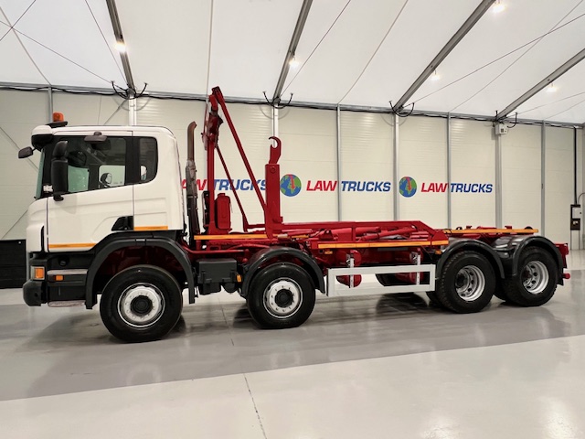 Scania P370 8×4 Rest Cab Hookloader Manual