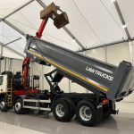 Volvo FM 370 8×4 Steel Tipper Grab - thumbnail