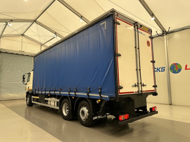 DAF CF 330 6×2 Rear Lift Sleeper Cab Curtainsider