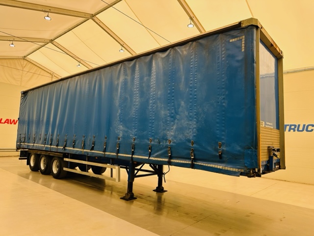 SDC Tri Axle Curtainsider Trailer
