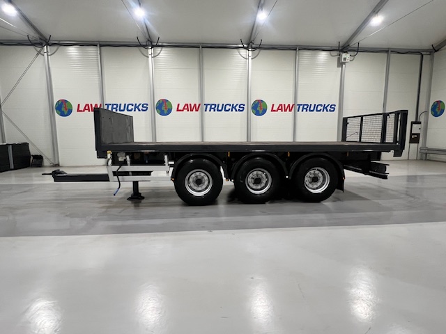 Montracon Tri Axle Flatbed Drawbar Trailer