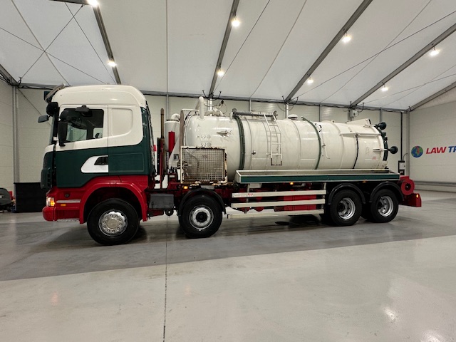 Scania R420 8×4 Highline Vacuum Tanker