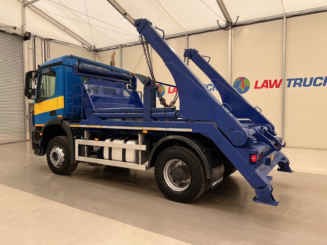 Mercedes Arocs 1824 Day Cab Skip Loader
