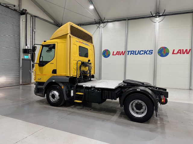 DAF LF 250 4×2 Rest Cab Tractor Unit