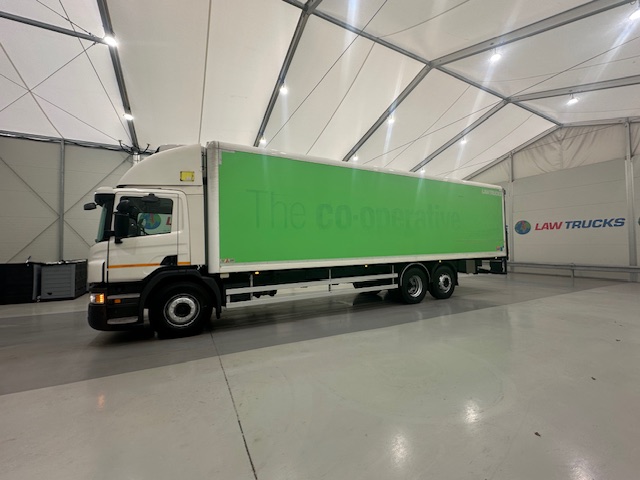 Scania P280 6×2 Rear Lift Day Cab Fridge Box