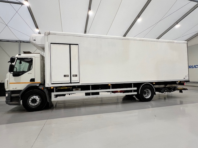 DAF LF 230 4×2 Day Cab Fridge Box