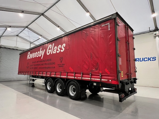 Montracon Tri Axle 4.2m Curtainsider Trailer Moffat Brackets