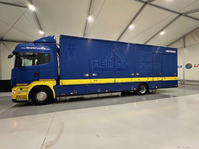 Scania R270 4×2 Sleeper Cab Box Van Manual