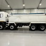 Scania P400 8×4 Sleeper Cab Tipper Manual - thumbnail