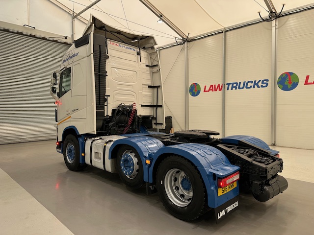 Volvo FH 500 6×2 Midlift Tractor Unit