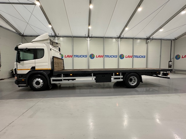 Scania P94 230 4×2 Sleeper Cab Flatbed