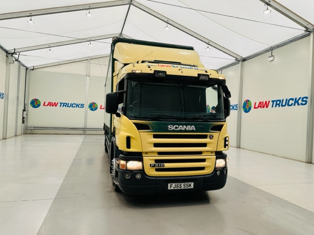 Scania P310 6×2 Sleeper Cab Curtainsider Manual
