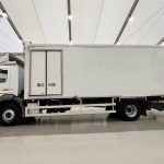 Mercedes Axor 1824 Day Cab Box Van - thumbnail