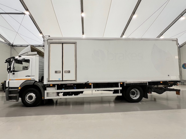 Mercedes Axor 1824 Day Cab Box Van