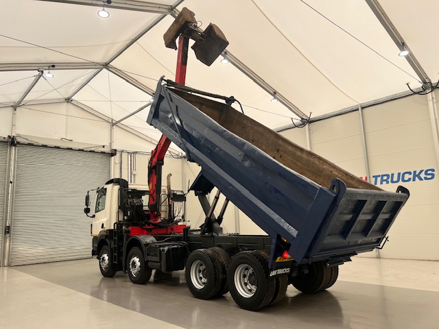 DAF CF85 410 8×4 Day Cab Steel Tipper Grab