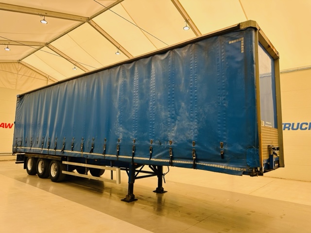 SDC Tri Axle Curtainsider Trailer