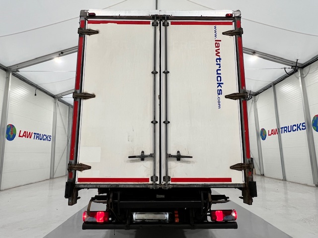 MAN TGM 18.250 4×2 Sleeper Cab Curtainsider