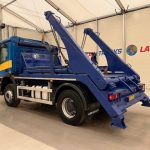 Mercedes Arocs 1824 Day Cab Skip Loader - thumbnail