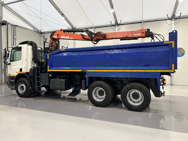 DAF CF75 310 6×4 Steel Tipper Grab Manual