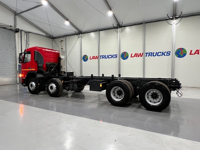 Volvo FM12 340 8×4 Day Cab Chassis Cab