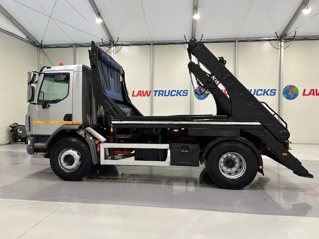 DAF LF 220 Day Cab Skip Loader