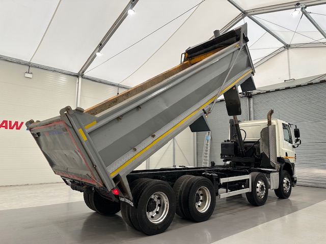 DAF CF 400 8×4 Day Cab Steel Tipper