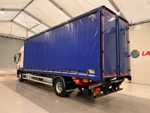 DAF CF 250 Sleeper Cab Curtainsider