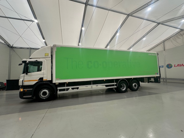 Scania P280 6×2 Rear Lift Day Cab Fridge Box