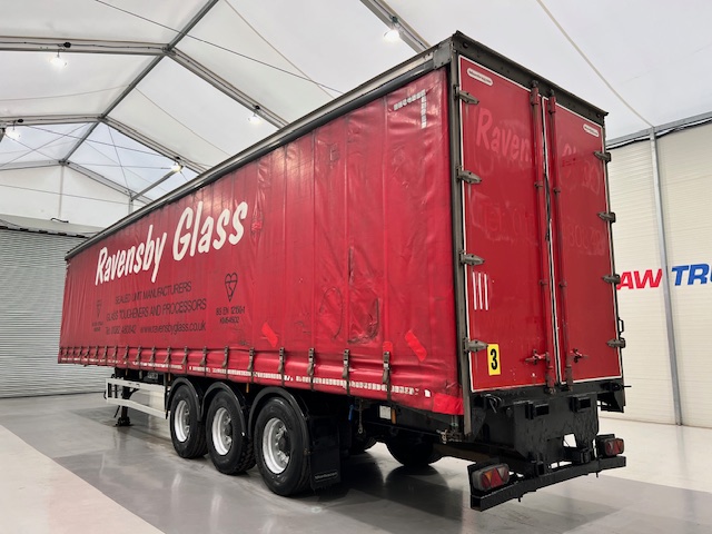 Montracon Tri Axle 4.2m Curtainsider Trailer Moffat Brackets