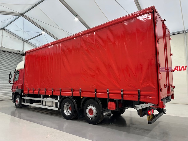 DAF CF 290 6×2 Rear Lift Sleeper Cab Curtainsider