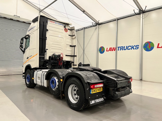 Volvo FH 500 6×2 Midlift Tractor Unit