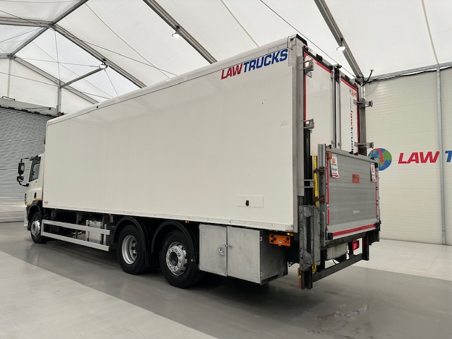 DAF CF 290 6×2 Rear Steer Fridge Box
