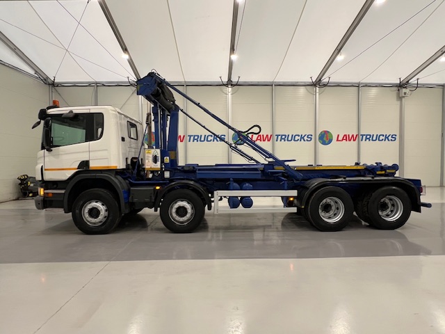 Scania P360 8×4 Day Cab Hookloader Manual